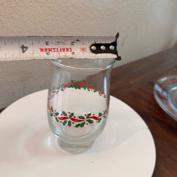 Arby's Holly Berry Glass 5.5" footed Ice Tea Tumbler Christmas Gold Trim - Picture 4 of 4